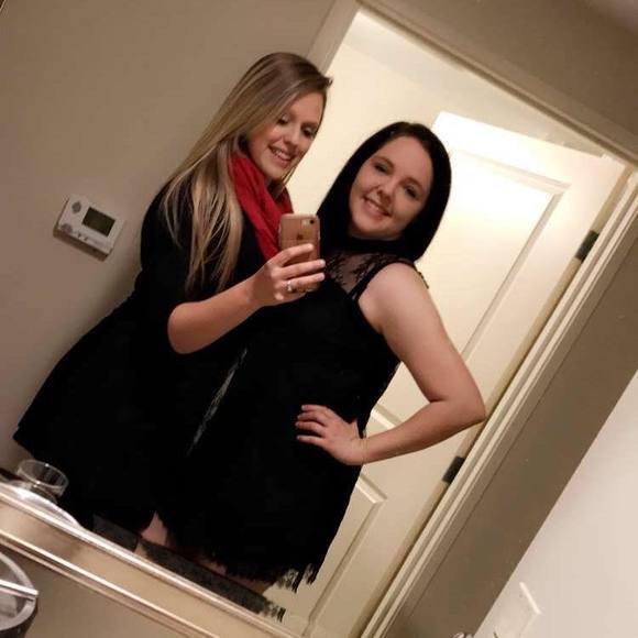 Meet your Posher, Megan - Picture 1 of 1